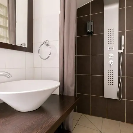 T2 150 M From The Palais And The Croisette Beaches Apartment Cannes